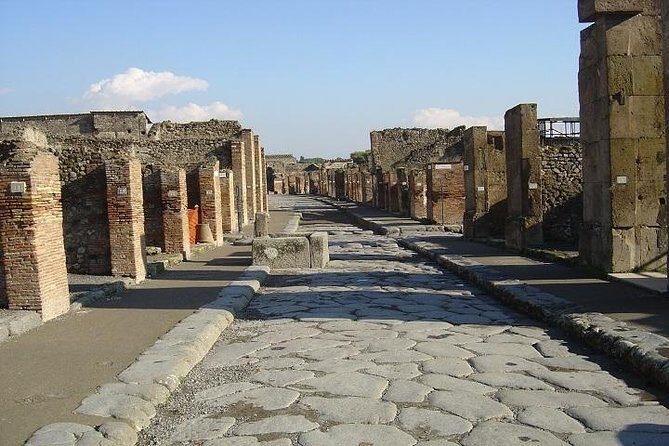 Amalfi Coast and Pompei from Rome: Enjoy a Private Full-Day Tour - Pompeii’s best stops with skip-the-line time and expert storytelling