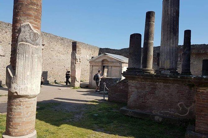 Amalfi Coast and Pompei from Rome: Enjoy a Private Full-Day Tour - Timing, traffic, and season swaps: what can change on the Amalfi roads