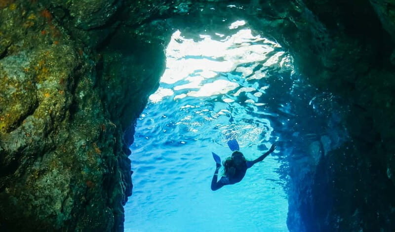 Amalfi Coast: Boat and Snorkeling Tour with Fruit & Drinks - Aperitif moments: fruit, prosecco, limoncello, and small tastings