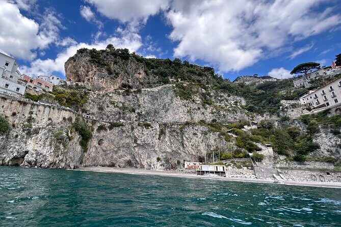 Amalfi Coast : Kayak-Snorkeling tour Pandora Cave & Hidden beach - Weather, group size, and English: the small details that shape your day