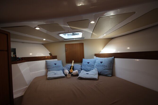 Amalfi Coast Private Boat Tour - Stop 1: Bagni Regina Giovanna for a dramatic start by the water