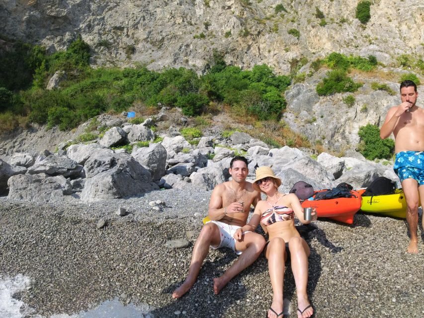 Amalfi: Kayak/Snorkel Tour to Pandora Cave with Lemon Spritz - Pace, Group Size, and What You’ll Hear From Your Guide