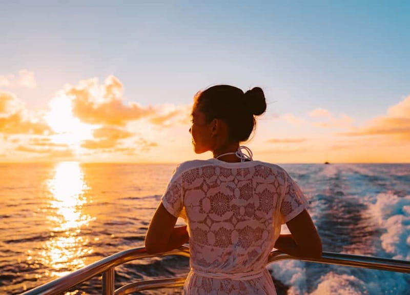 Amalfi: Sunset Boat Tour with Fruit and Drinks - Why this Amalfi sunset cruise is worth your time