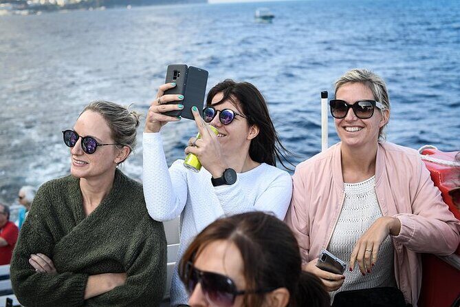 Boat Tour of Amalfi, Positano and Ravello from Sorrento - Onboard Experience: Comfort, Crowding, and Hearing the Guide