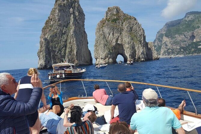 Capri Deluxe/First to Blue Grotto/from Sorrento Positano & Amalfi - Getting There by Hydrofoil: Time-Saver, Not a Side Quest