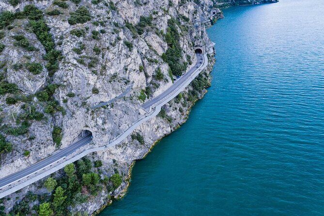 Deluxe Sharing Amalfi Coast - Praiano stop: a calmer stretch with the same dramatic coast