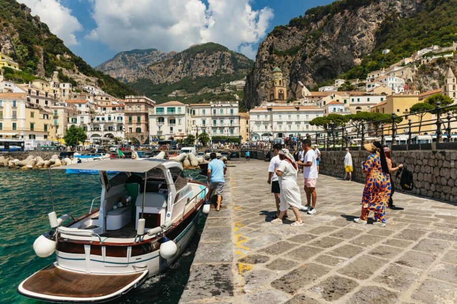 From Naples: Positano and Amalfi Boat Tour with Drinks - Entering The Amalfi Coast From Naples Without the Traffic Headache