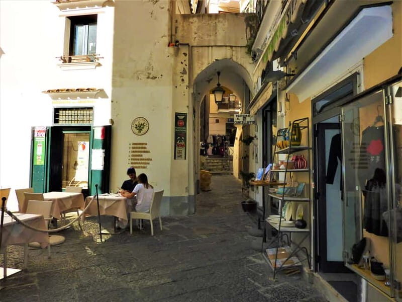 From Naples: Sorrento, Positano and Amalfi Tour - How the Guide and Driver Shape the Whole Day
