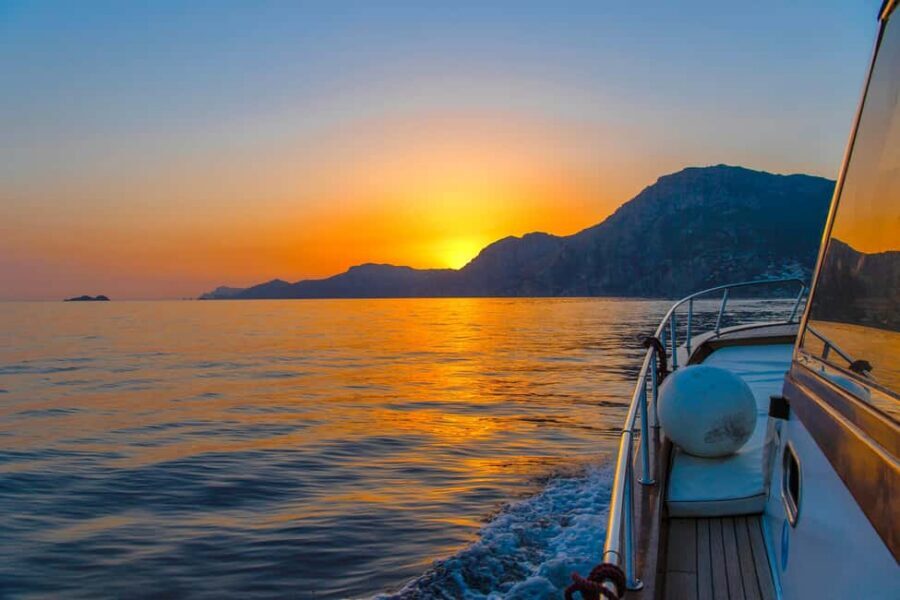 From Positano: Amalfi Coast Sunset Cruise - Group Tour - Prosecco and snacks: what’s included, and what to do if the day is different