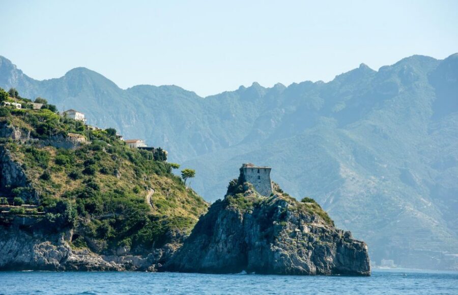 From Positano/Praiano: Amalfi Coast Speedboat Tour - Positano vs. Praiano departure: where you actually meet the crew