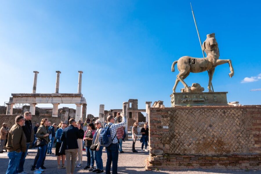 From Rome: Pompeii, Positano and Amalfi Coast Day Trip - Meeting Point and First Leg: From Piazzale Ostiense to the South