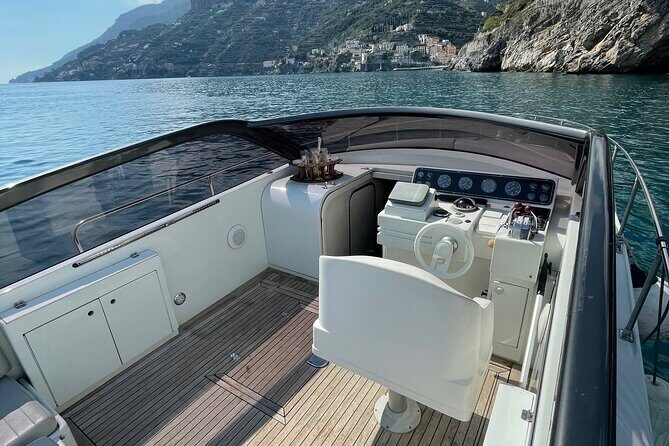 Full Day Private Boat Tour of the Amalfi Coast - Grotta dello Smeraldo: worth it only if you want the extra ticket