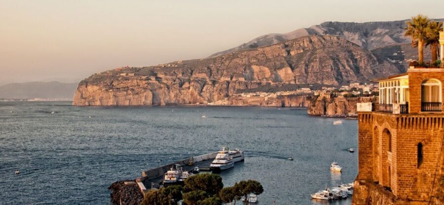Naples/Sorrento/Positano: Private Amalfi Coast Tour by Vespa - Why a guided Vespa tour is such a smart match for the Amalfi Coast