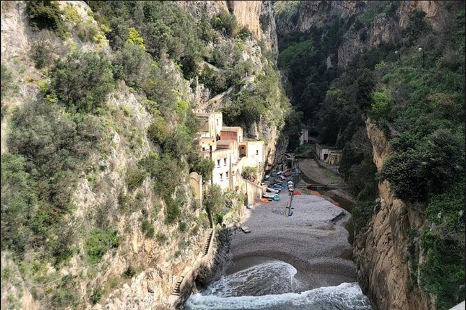 Naples to/from Positano Private Transfer & Optional Pompeii Stop - The 2-Hour Pompeii Stop: What You Can Actually See
