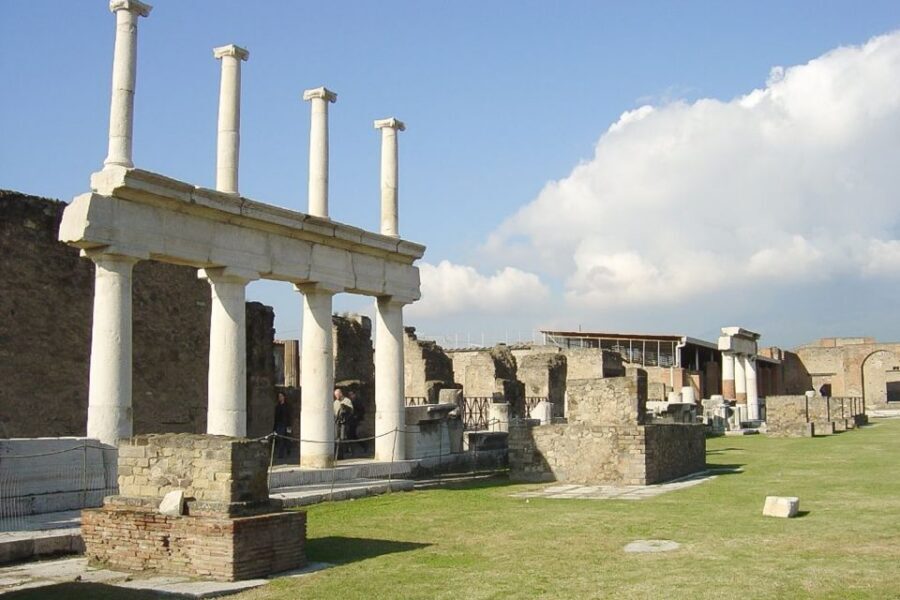 Pompeii and Vesuvius Full-Day Tour from Amalfi Coast - Getting to the start: Amalfi Coast pickup, timing, and comfort