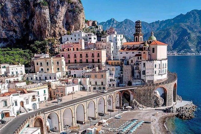 Private Tour Amalfi Coast from Sorrento - Lunch reality: what is not included and how you can handle it