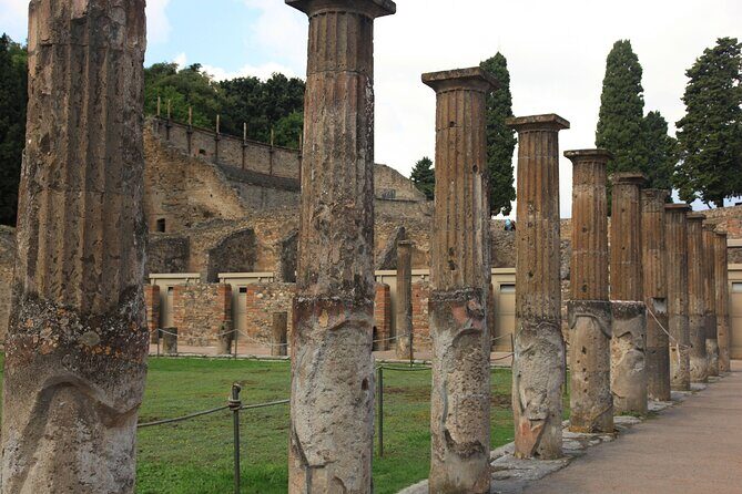 Private Tour of Pompeii, Sorrento and Positano from Naples - Sorrento with structure: Piazza Tasso, Cloister of San Francesco, and lemon breaks