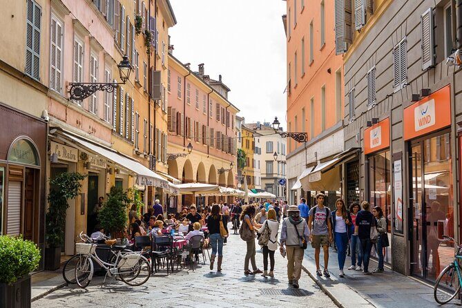 Private Tour of Pompeii, Sorrento and Positano from Naples - Comfort and traffic on the Amalfi roads: what to expect