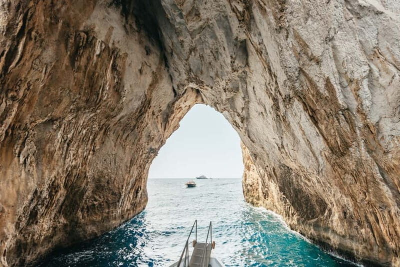 Sorrento: Coast and Capri Boat Trip with Limoncello Tasting - Getting to Capri the easy way from Sorrento