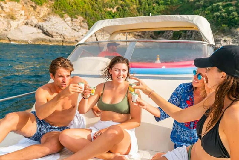 Sorrento: Positano & Amalfi Coast Small-Group Boat Tour - Cruising the Amalfi Coast with a live guide on board