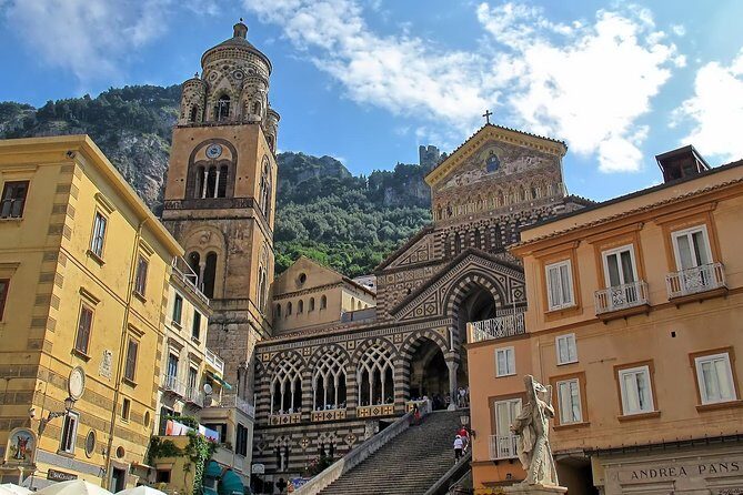 Sorrento, Positano & Amalfi Day Tour from Naples - Sorrento First: Limoncello, Shops, and Quick Views Over Coffee